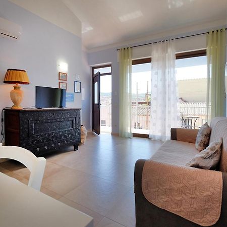 Casa Azzurra - Blue House Hotel เตวลาดา ภายนอก รูปภาพ