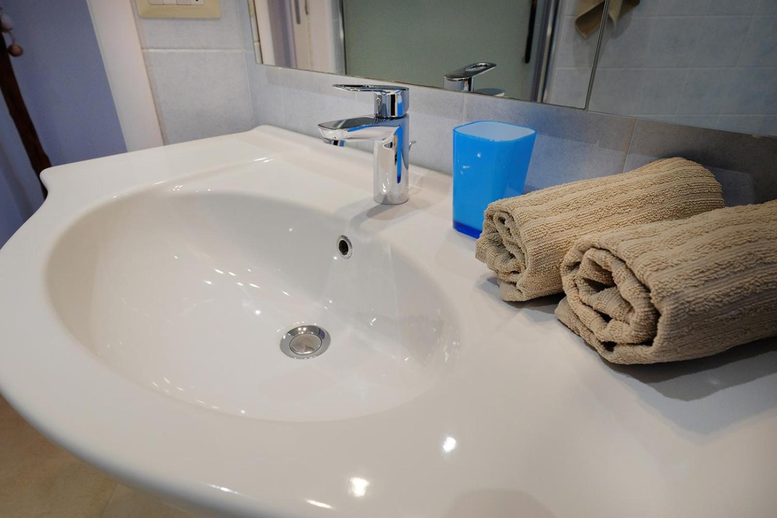 Casa Azzurra - Blue House Hotel เตวลาดา ภายนอก รูปภาพ