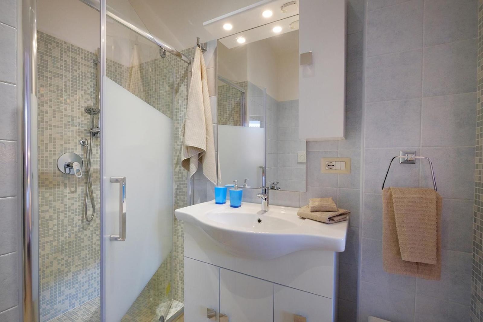 Casa Azzurra - Blue House Hotel เตวลาดา ภายนอก รูปภาพ