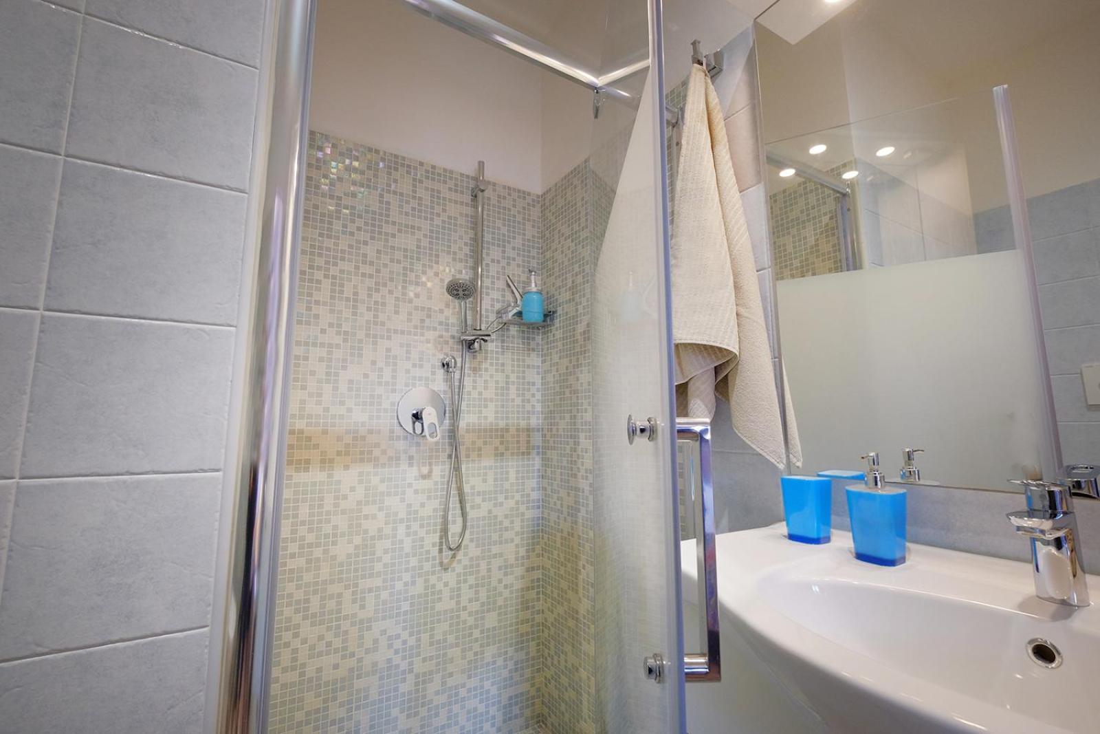 Casa Azzurra - Blue House Hotel เตวลาดา ภายนอก รูปภาพ